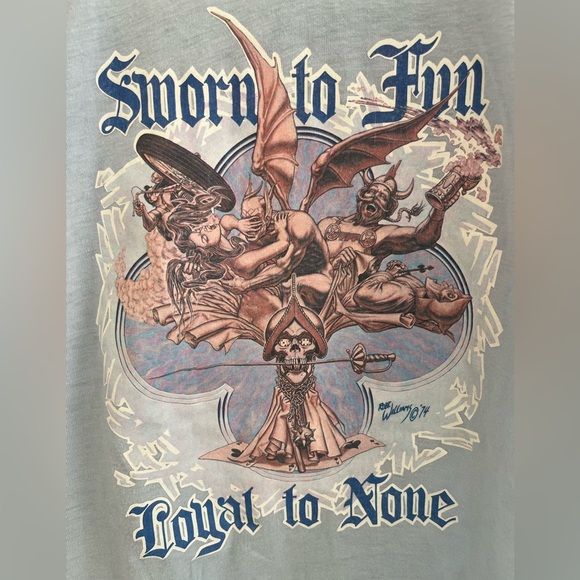 Vintage 1970’s T-Shirt Men’s Large “Sworn to Fun Loyal to none” - Picture 2 of 5